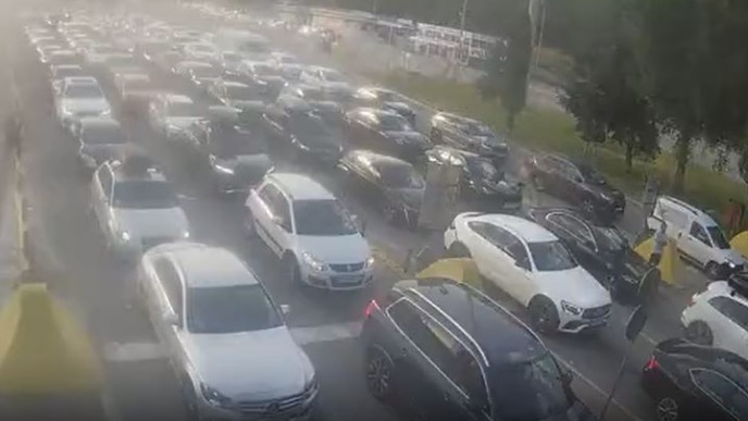Obustava za kamione ka Šidu